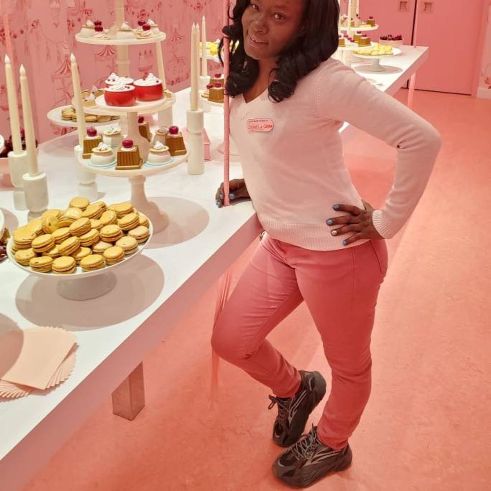 Meet your Posher, Melissia